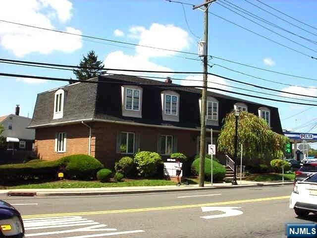 550 Mola Boulevard,Elmwood Park, NJ 07407