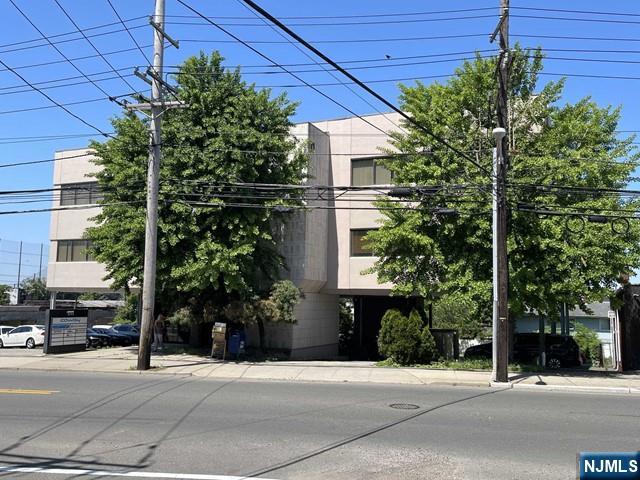 111 Grand Avenue,Palisades Park, NJ 07650
