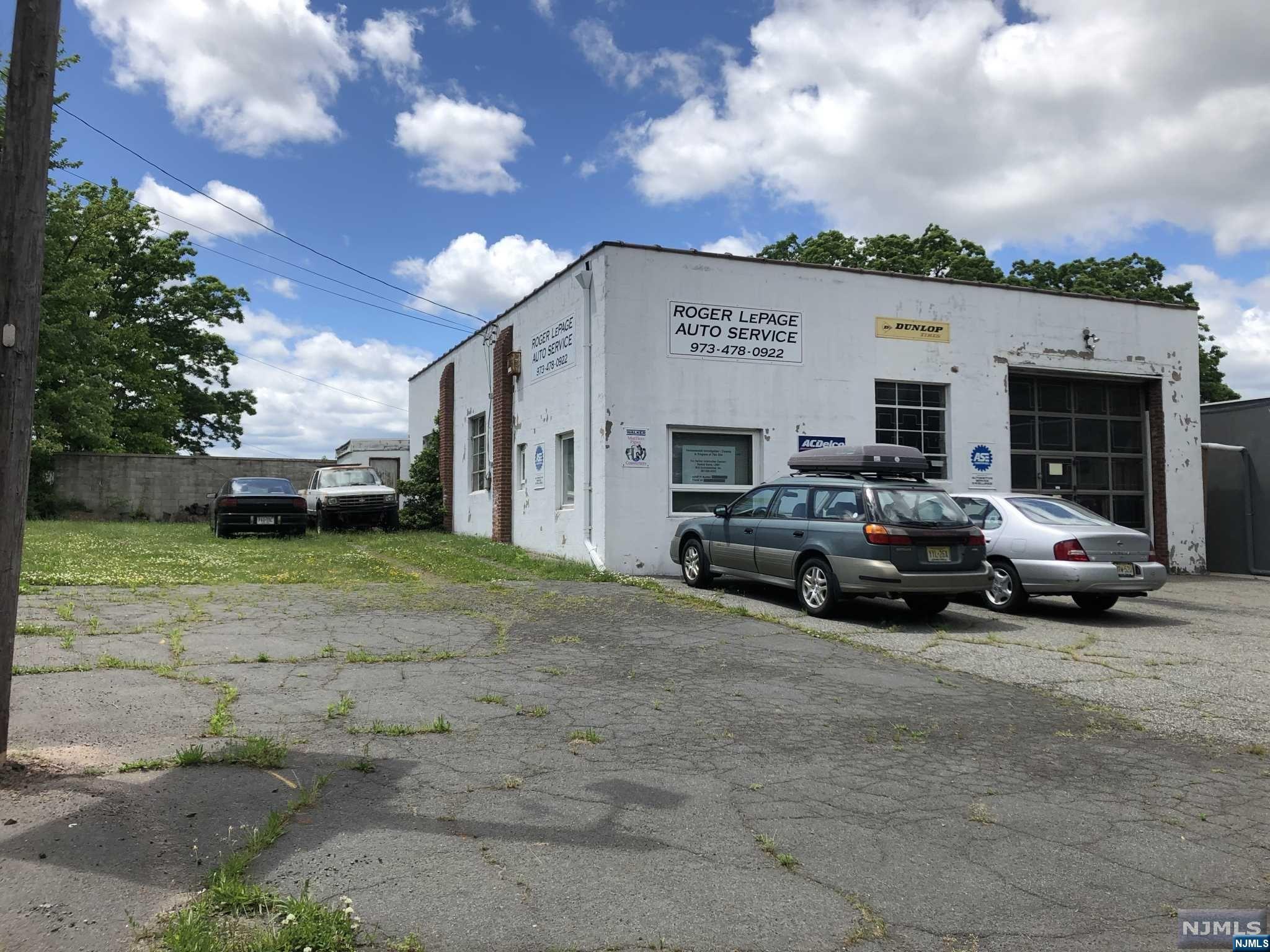 345 10th Street,Saddle Brook, NJ 07663