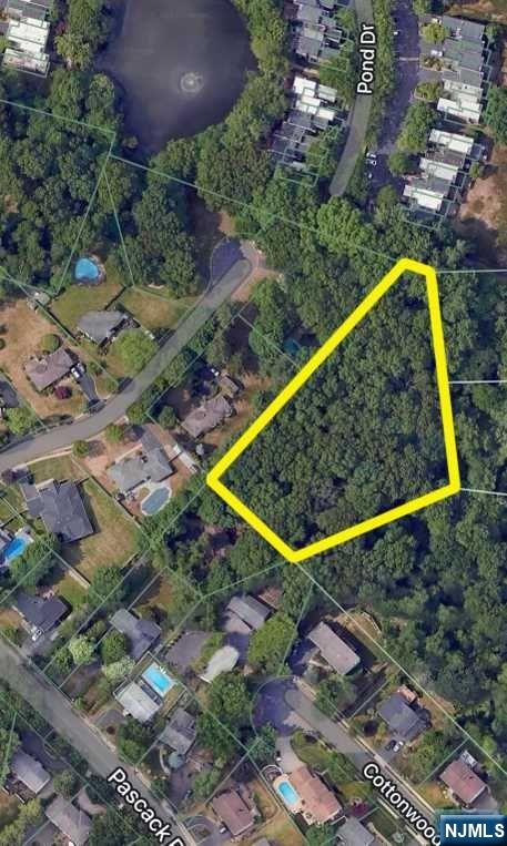 828 Pascack Road,Paramus, NJ 07652