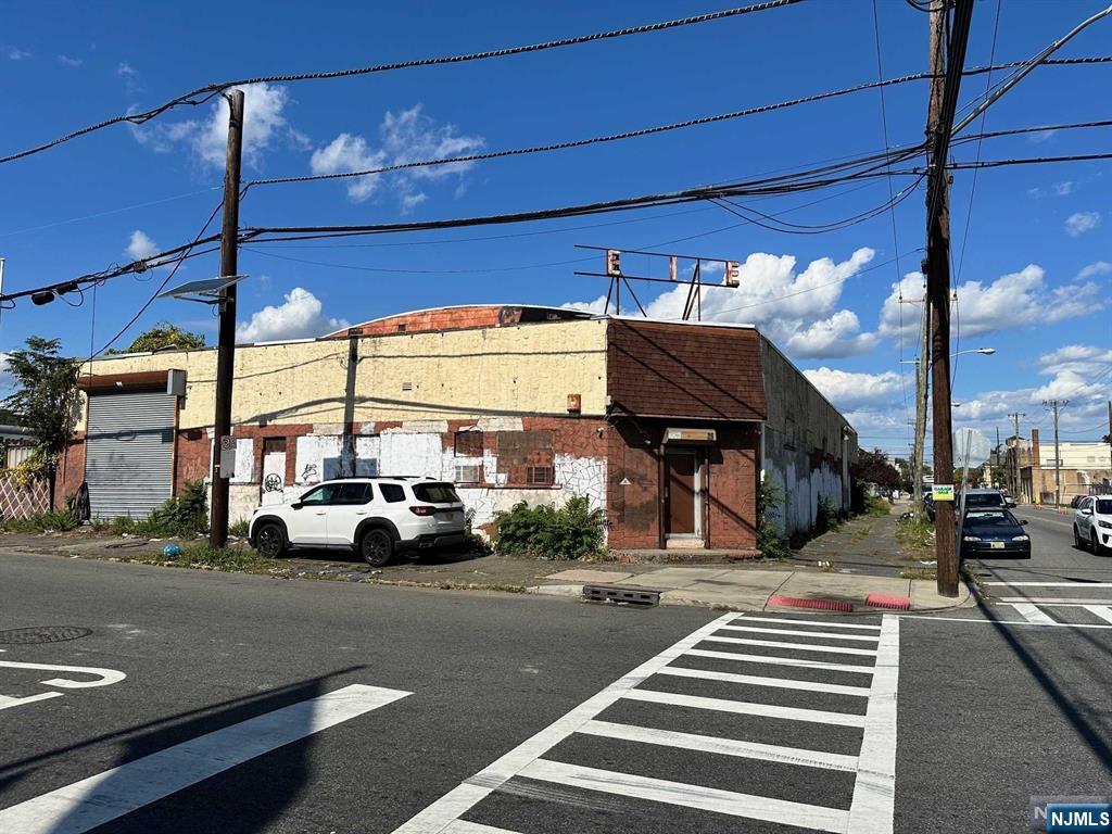 21 – 27 Florida Avenue,Paterson, NJ 07503