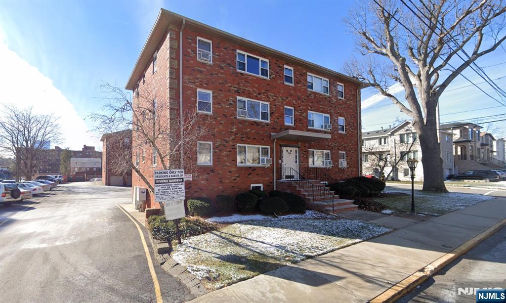2430 8th Street,Fort Lee, NJ 07024