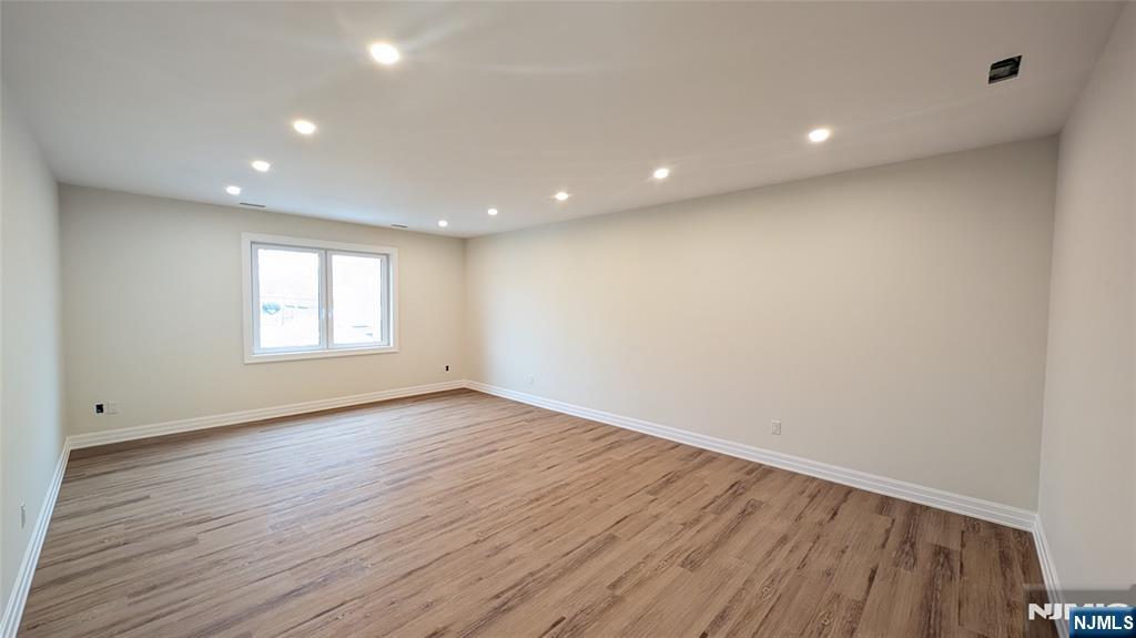 37 Hathaway Street,Wallington, NJ 07057