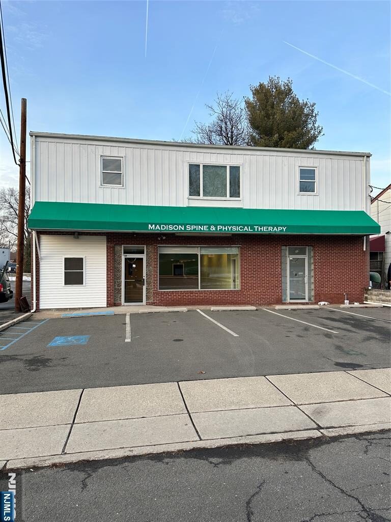 219 Richmond Avenue,New Milford, NJ 07646