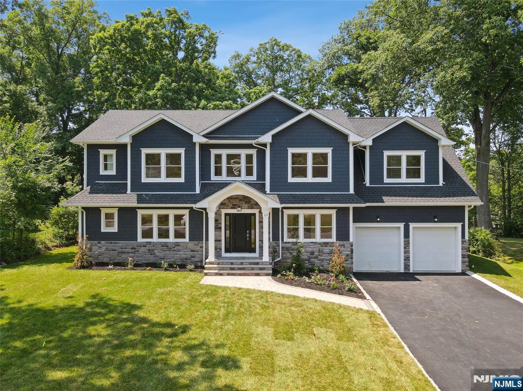 22 Tuxedo Drive,Livingston, NJ 07039