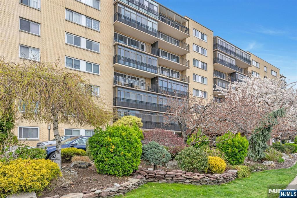 2185 Lemoine Avenue,Fort Lee, NJ 07024