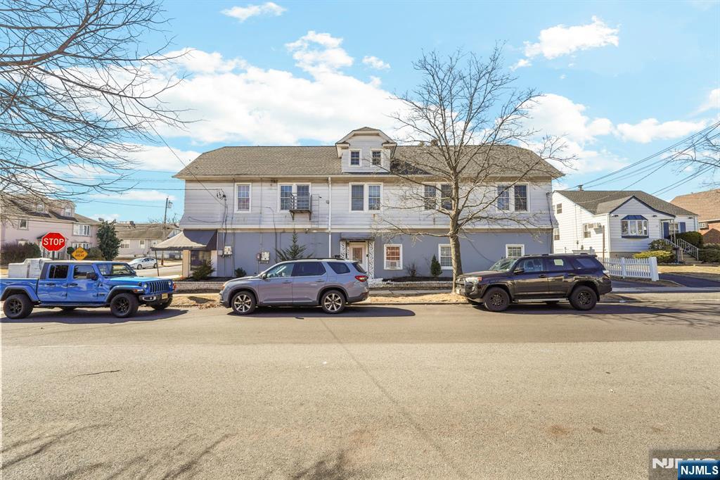 600 Henry Street,Linden, NJ 07036