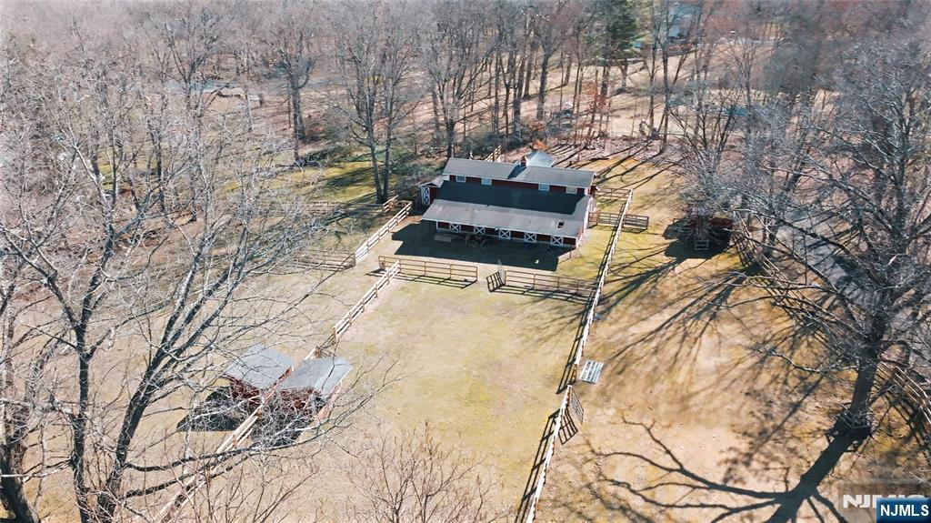 98 Saddle River Road,Saddle River, NJ 07458