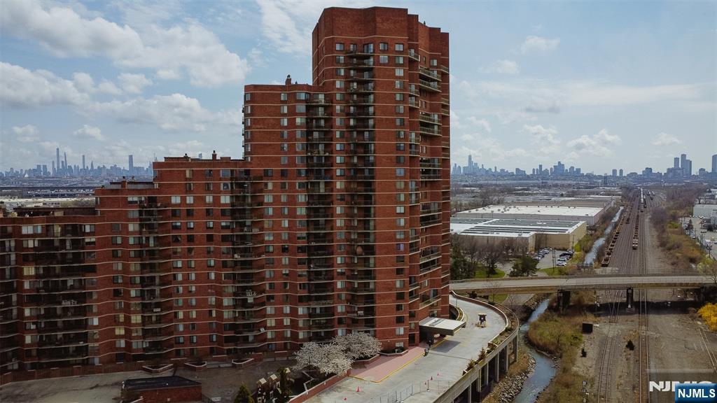 706 Harmon Cove Tower ,Secaucus, NJ 07094