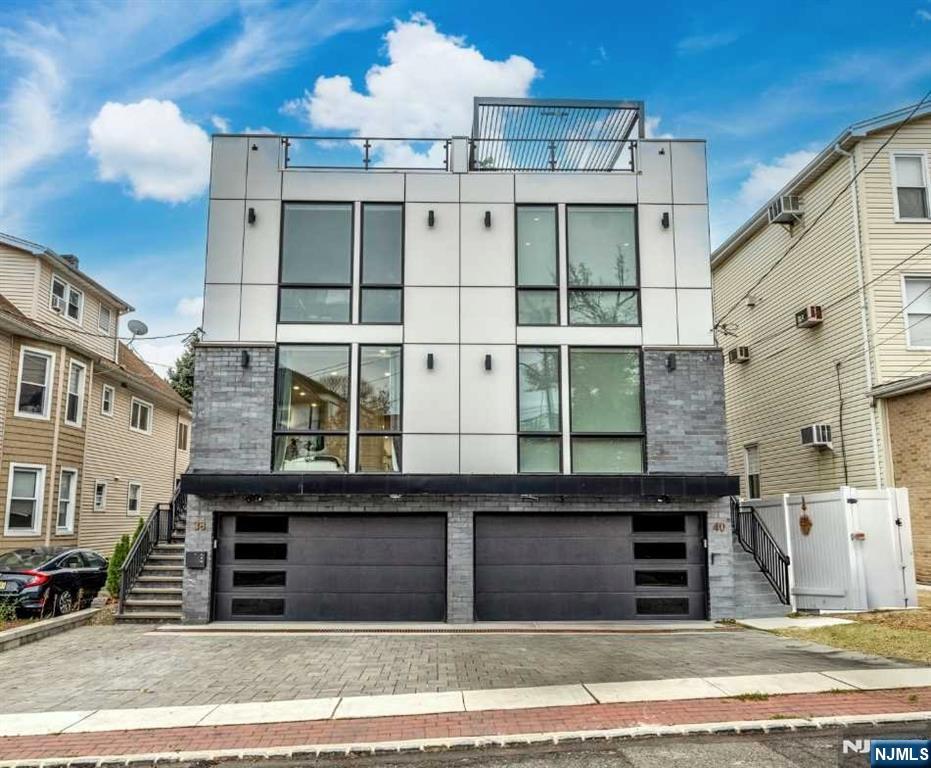 38 Hudson Avenue,Edgewater, NJ 07020