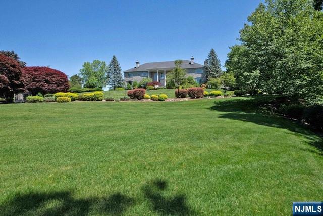 16 Shinnecock Trail,Franklin Lakes, NJ 07417