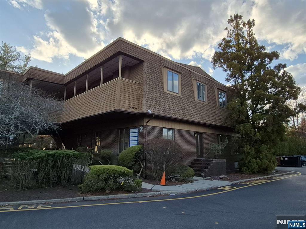 180 Old Tappan Road,Old Tappan, NJ 07675