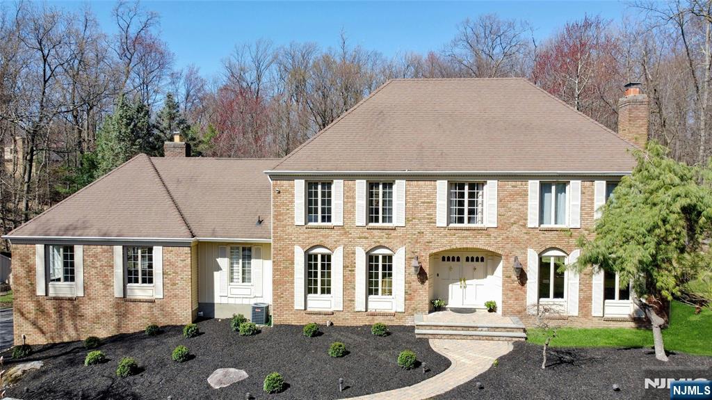 450 Saddle Back Trail,Franklin Lakes, NJ 07417