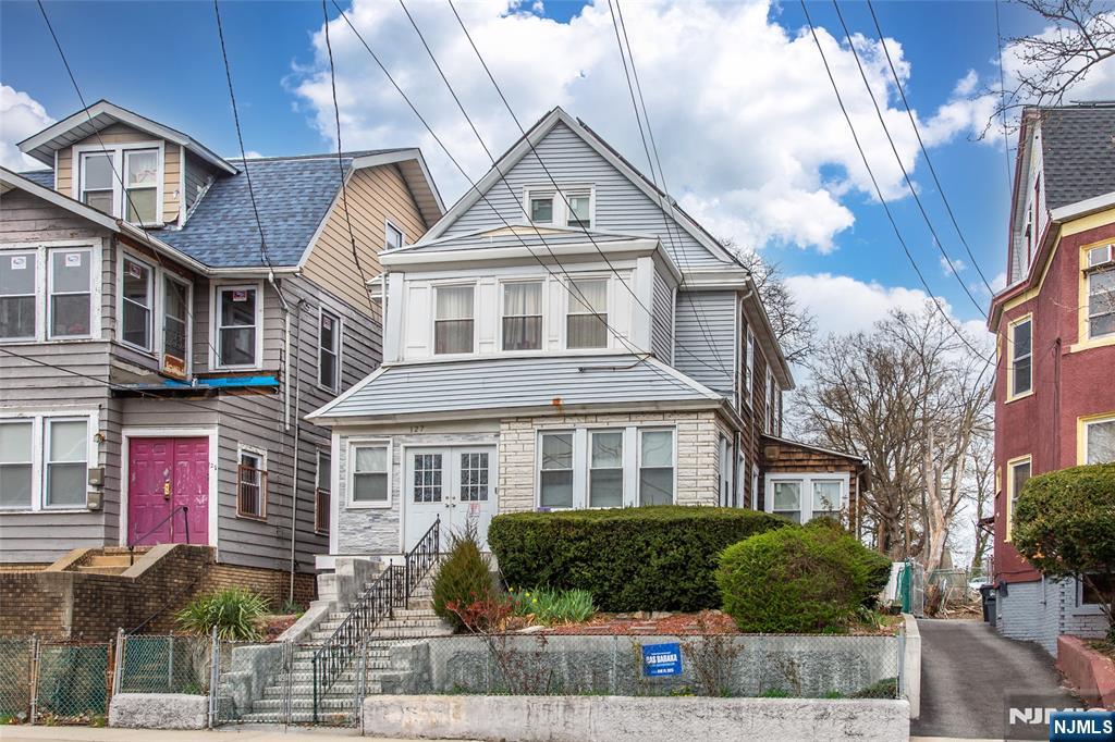 127 Lyons Avenue,Newark, NJ 07112