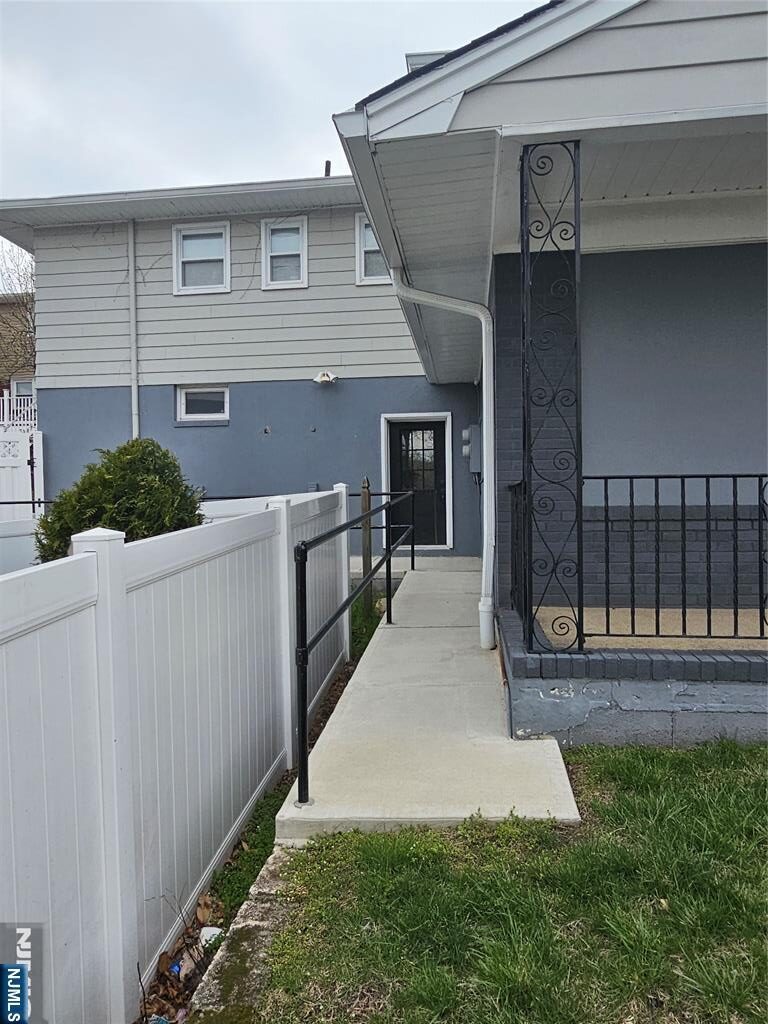 115 1st Street,Lodi, NJ 07644
