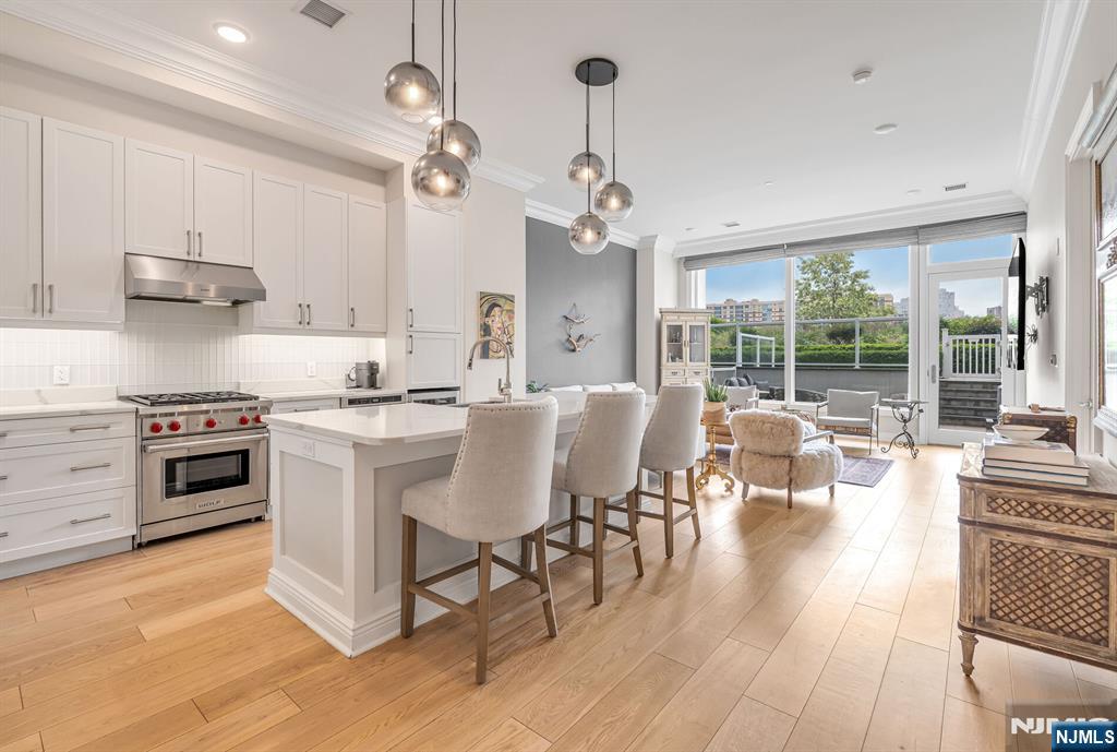 3 Somerset Lane,Edgewater, NJ 07020