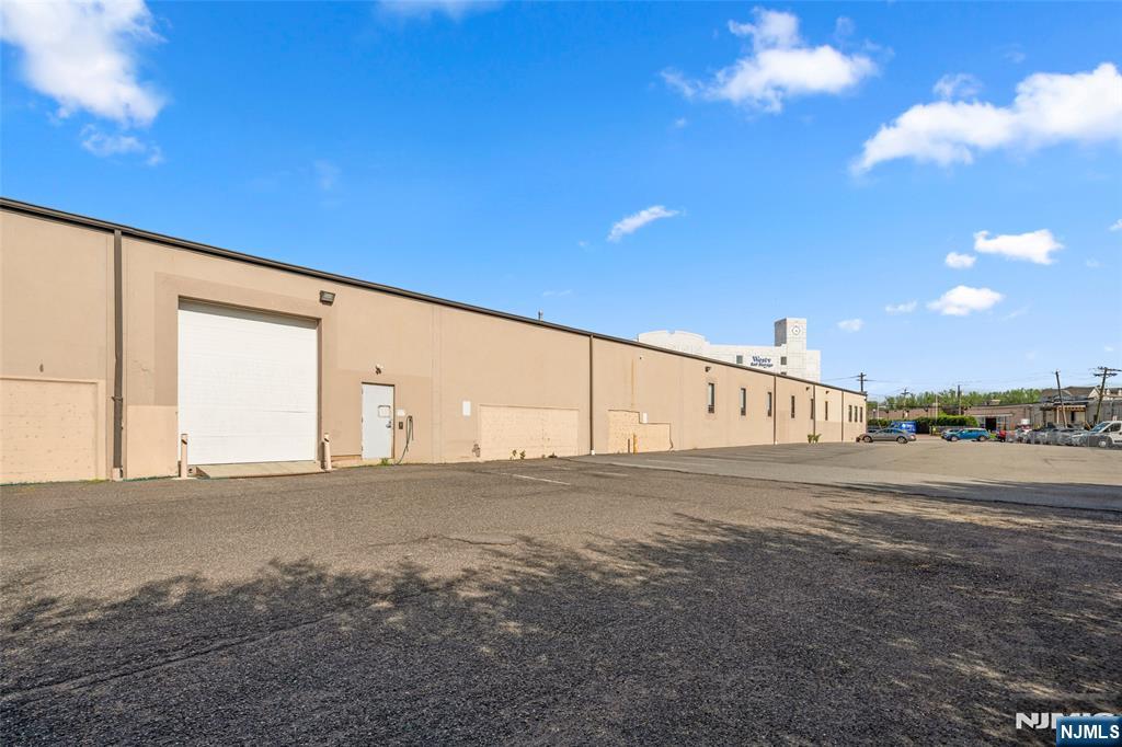 60 Commerce Way,Hackensack, NJ 07601