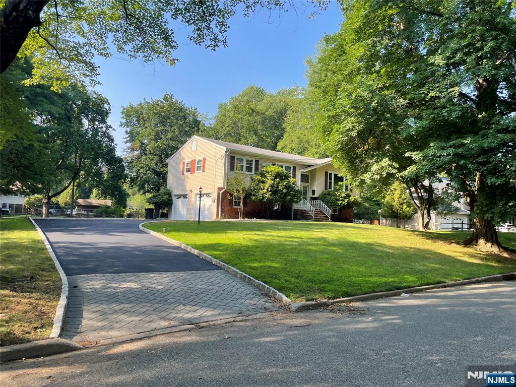 770 Scott Drive,River Vale, NJ 07675