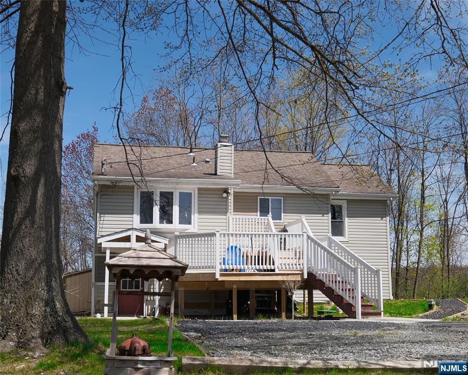 54 Tintle Avenue,West Milford, NJ 07480