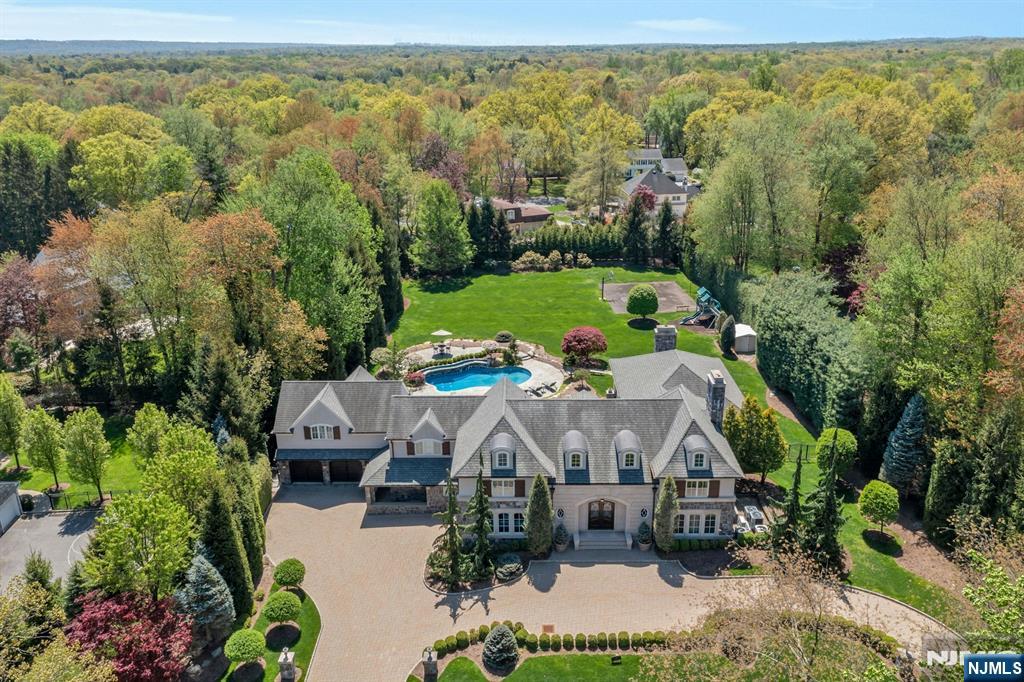 21 Birchwood ,Old Tappan, NJ 07675