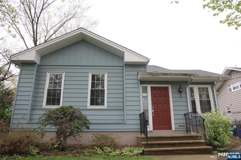 586 Hillside Street,Ridgefield, NJ 07657