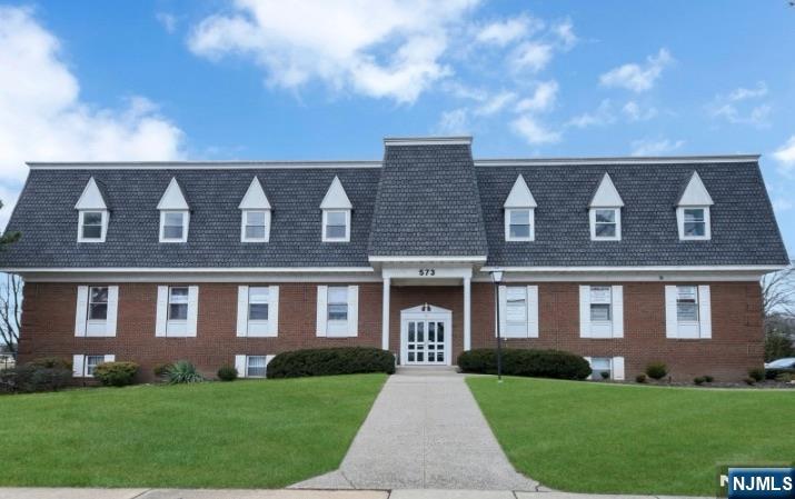 573 Valley Road,Wayne, NJ 07470