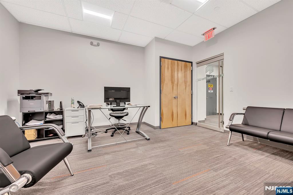 690 Kinderkamack Road,Oradell, NJ 07649