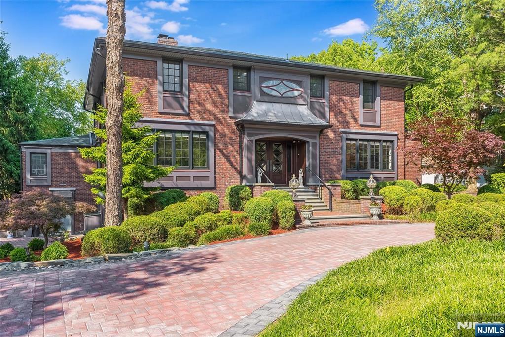 241 Lyncrest Road,Englewood Cliffs, NJ 07632