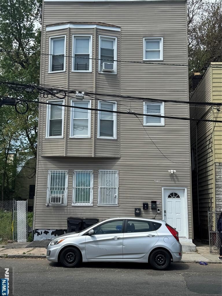 501 10th Street,Newark, NJ 07103