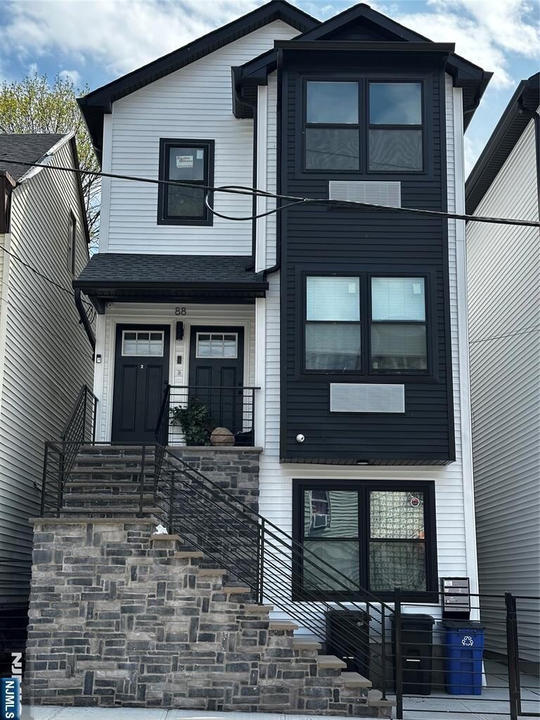 86 7th Street,Paterson, NJ 07522