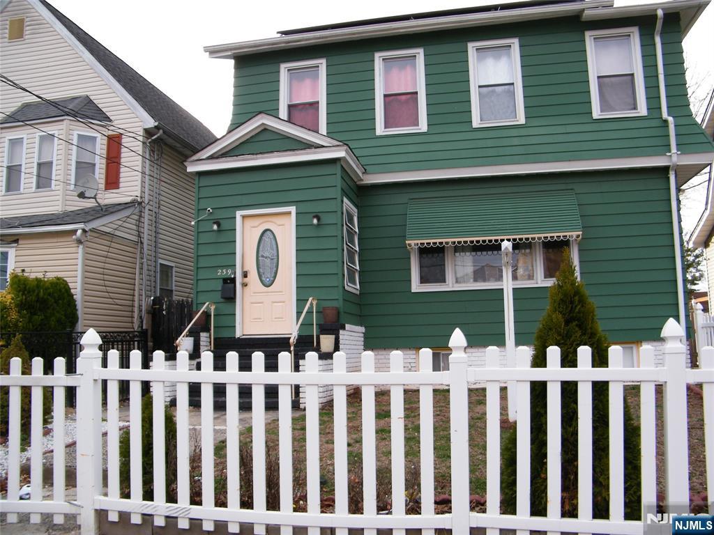 239 Nesbit ,Irvington, NJ 07111