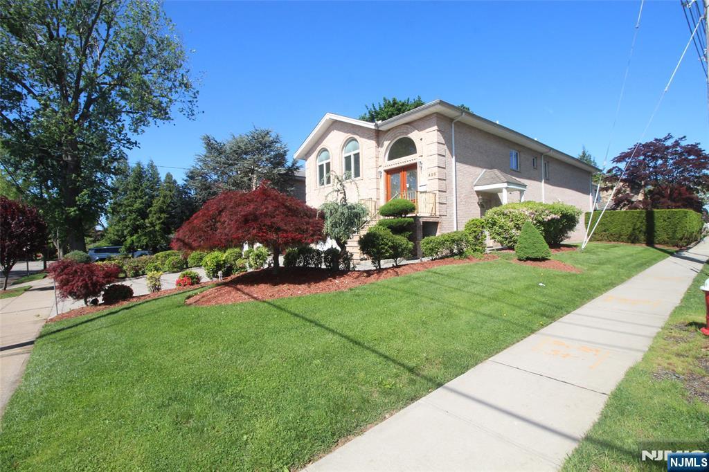 499 Morse Avenue,Ridgefield, NJ 07657