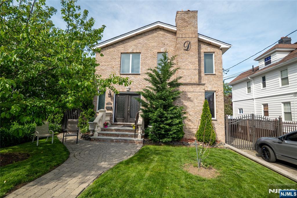 65 Washington ,Cliffside Park, NJ 07010