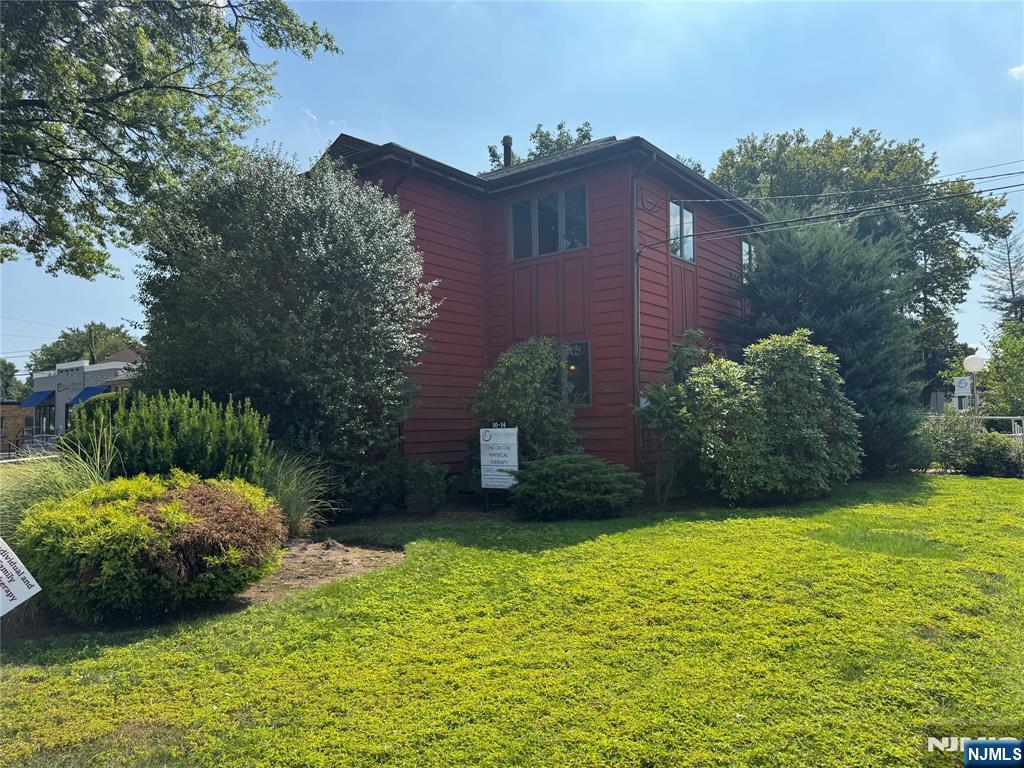 10-14 Saddle River ,Fair Lawn, NJ 07410