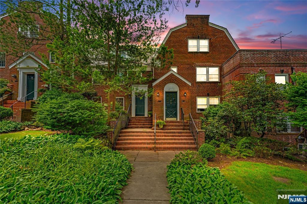 185 Palisade Avenue,Englewood, NJ 07631