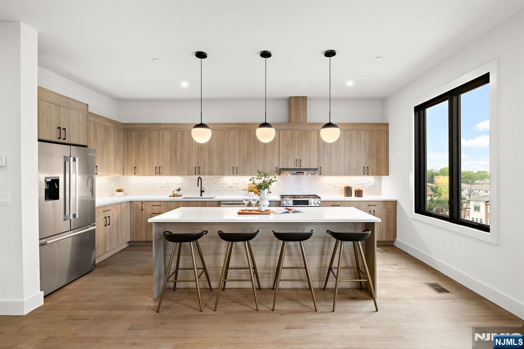 240 Columbia Avenue,Fort Lee, NJ 07024