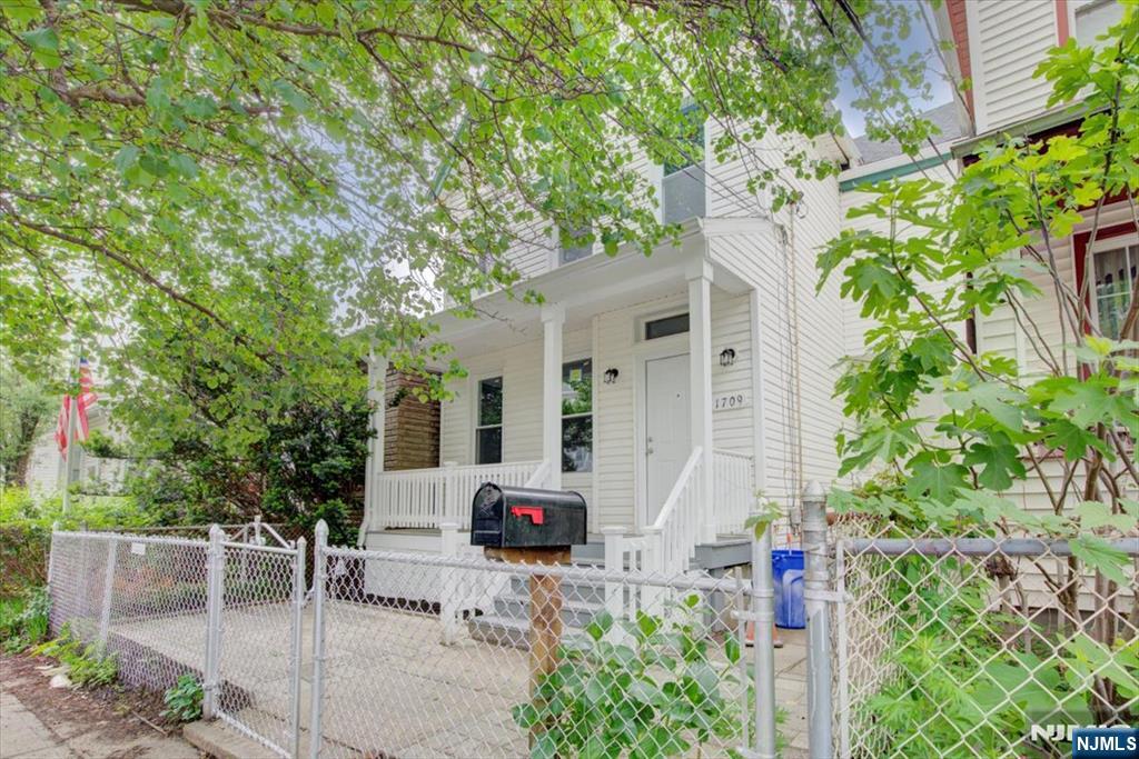 1709 48th Street,North Bergen, NJ 07047