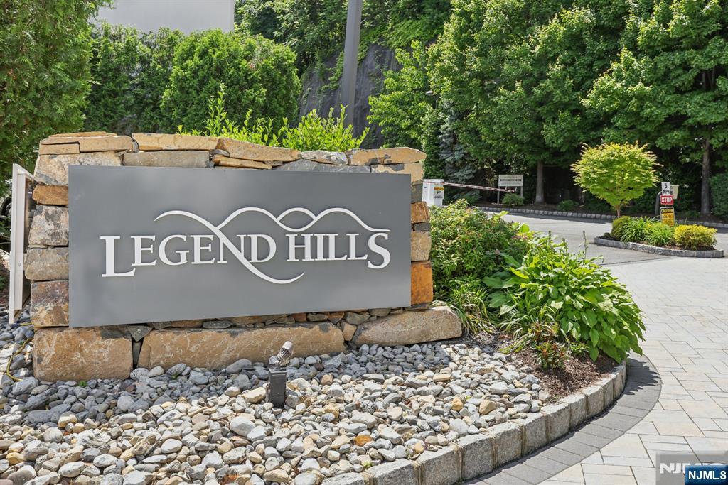 46 Legend Hills Drive,Edgewater, NJ 07020
