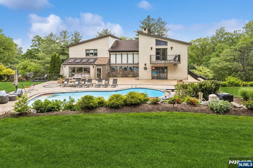 63 Eisenhower Drive,Cresskill, NJ 07626