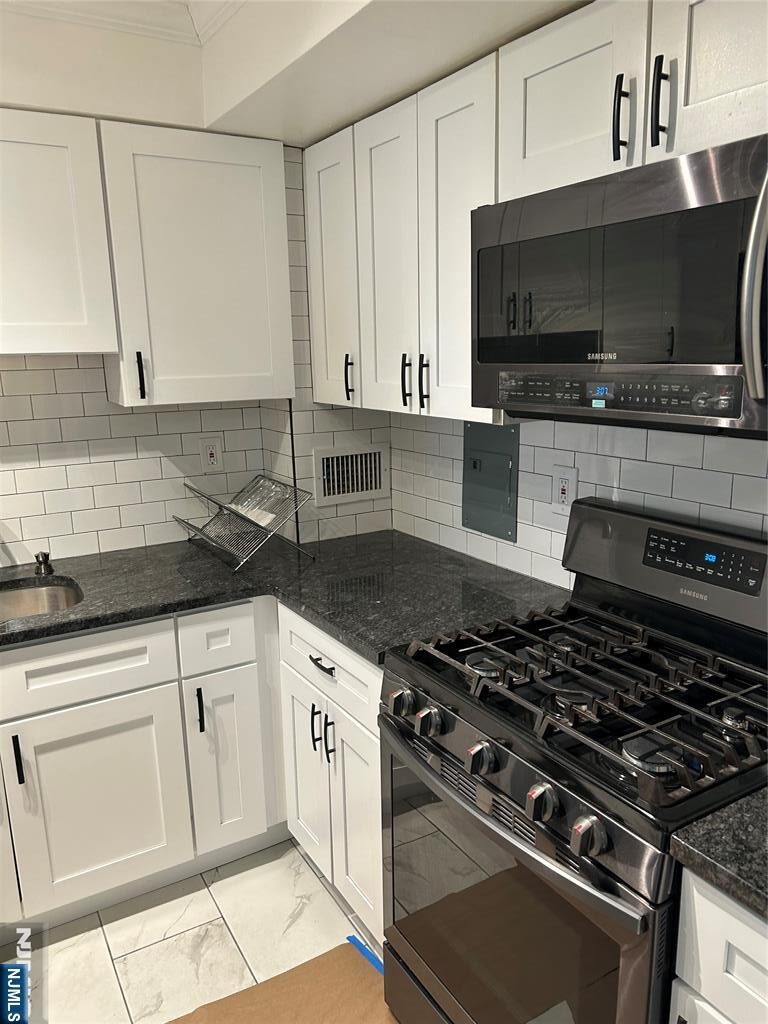 276 Prospect ,East Orange, NJ 07017