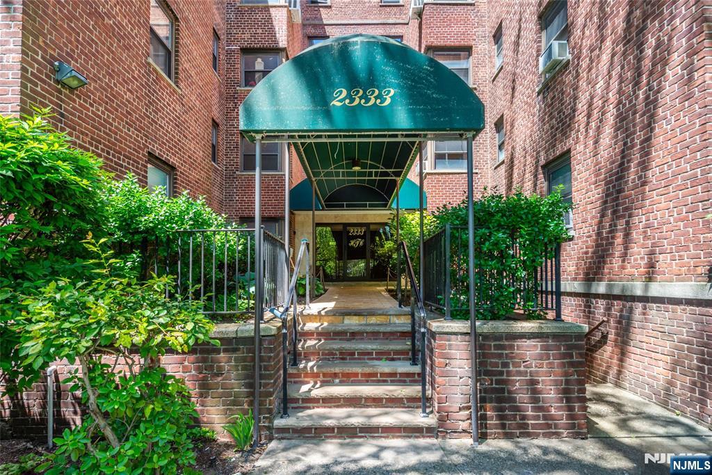 2333 Hudson Terrace,Fort Lee, NJ 07024