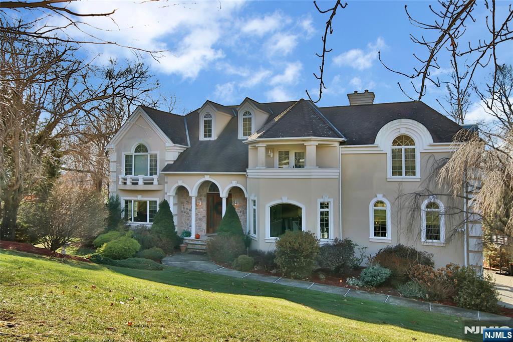 4 Vizcaya Court,Wayne, NJ 07470