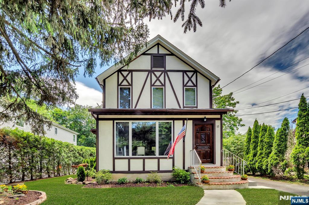 77 Myrtle Avenue,Allendale, NJ 07401