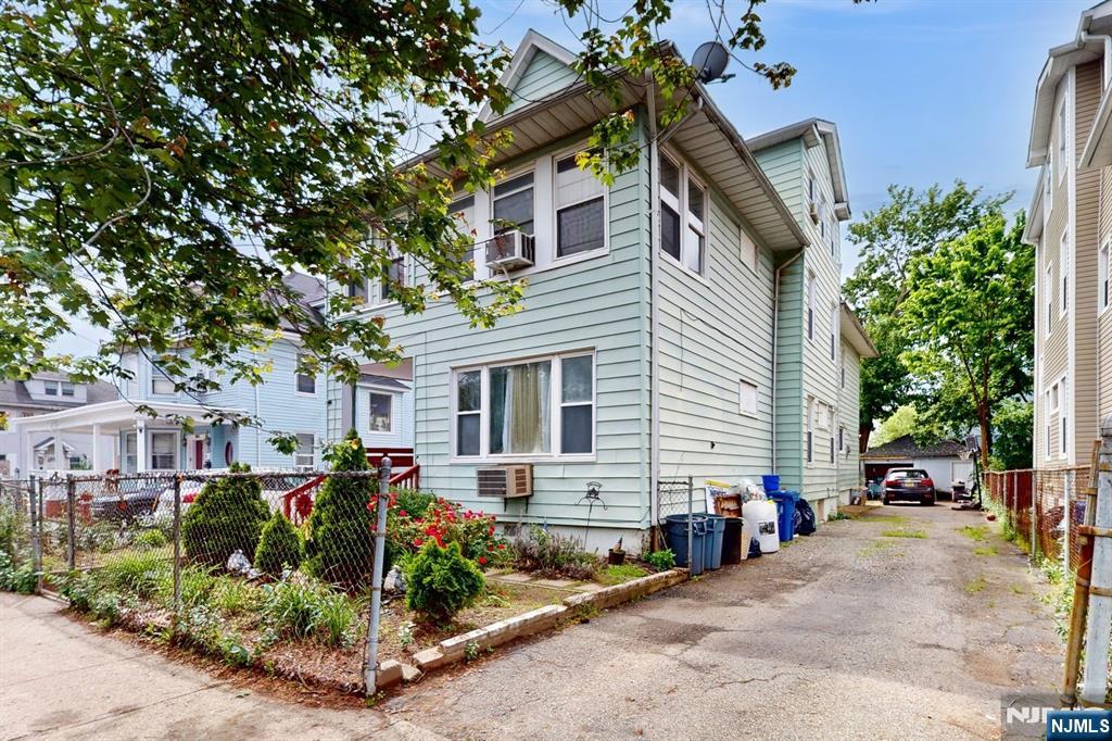 282-284 17th Avenue,Paterson, NJ 07504