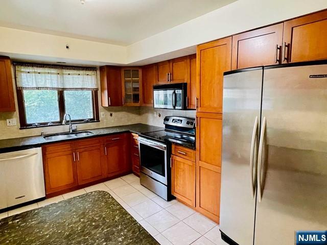 409 3rd Street,Palisades Park, NJ 07650