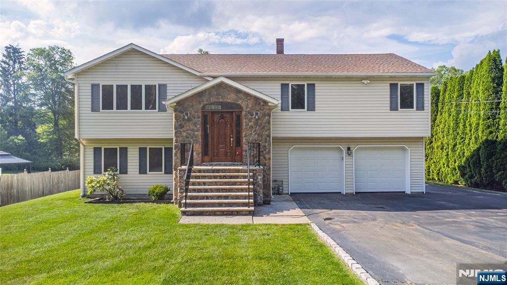 36 Bellows Lane,Montville Township, NJ 07082