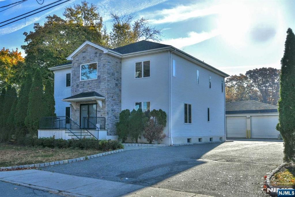 11 Birch Street,Midland Park, NJ 07432