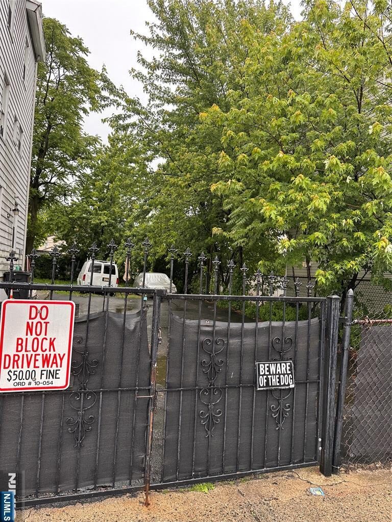 74 Pennington Street,Paterson, NJ 07501