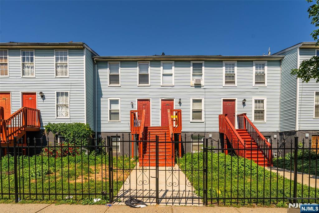 196A Broadway ,Newark, NJ 07104