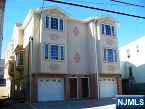212 Cliff Street,Cliffside Park, NJ 07010